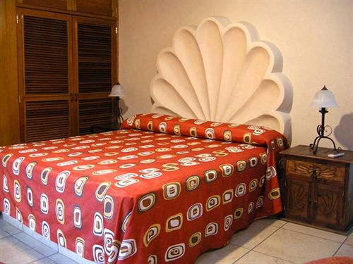 Hotel&suites El Moro La Paz
